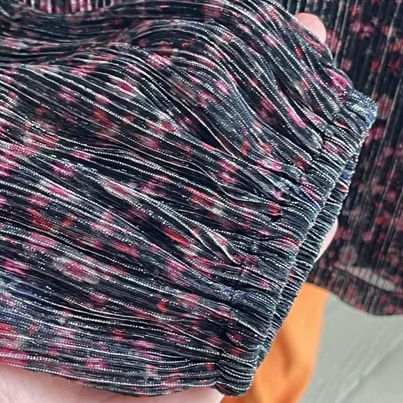 NWOT Sanctuary Night Dream Metallic Black Floral High-Neck Turtleneck Top - Picture 5 of 14